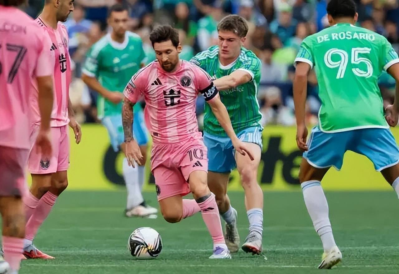 开云网页版 -集结日体能课后，里尔战术微调备战西甲，球迷炸锅，细节决定成败(部队增强体能训练额趣味性的方法)