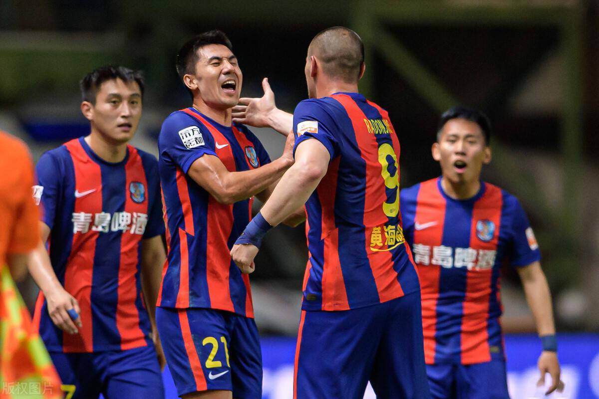 关于今夜中超传出新动向；亚特兰大造点机会；管理层表态——目标明确；临场指挥获称赞的信息