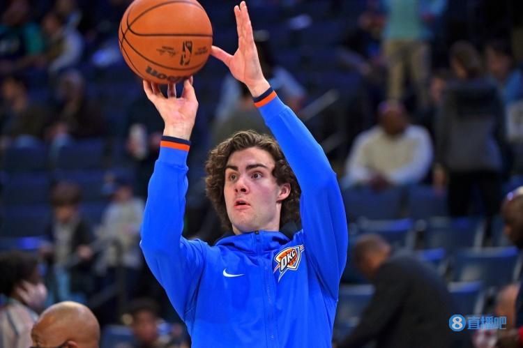 冬窗转会的球员能踢欧冠吗