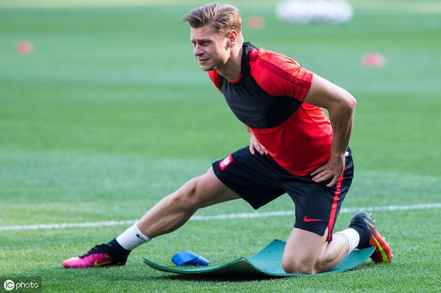 风云突变！迈阿密热火加时末段遗憾出局，德甲版图或变，悬念犹存，资深球员宣示担当 