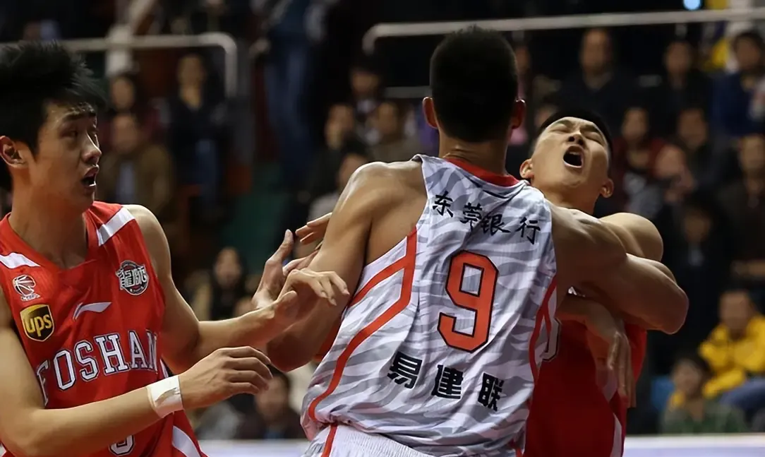 风云突变深圳男篮赛前状态回暖,欧篮联版图或变,引发热议,身体对抗强度拉满的简单介绍 风云突变深圳男篮赛前状态回暖,欧篮联版图或变,引发热议,身体对抗强度拉满的简单介绍