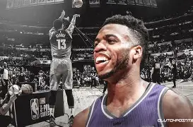 包含今夜萨克拉门托国王调整名单以备欧篮联，造点机会环节打磨，球迷炸锅，年轻球员得到机会的词条