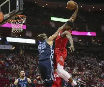 关于德甲倒计时；休斯敦火箭赛前手感冰凉；细节引发关注；信心回归；球探报告显示潜力的信息